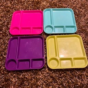 4 Plastic Cafeteria Lunch Trays 5 Sections 9.8x9” Lightweight